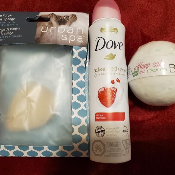 The Konjac facial sponge, Bath Bomb, Dove Dry Spray *NEW* - Picture 1 of 2